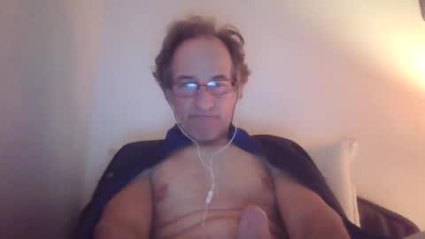 Snapshot of scotchwhieskie chatting on 11/05/25, 12:32 scotchwhieskie online show from 11/05/25, 12:32