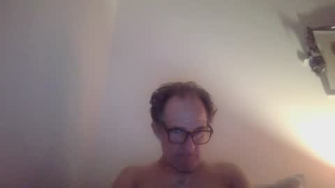 Snapshot of scotchwhieskie chatting on 06/27/26, 10:26 scotchwhieskie online show from 06/27/26, 10:26