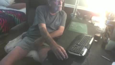 Snapshot of scotsman_62 chatting on 03/11/26, 07:58 scotsman_62 online show from 03/11/26, 07:58