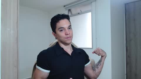 Snapshot of scott_brasher1 chatting on 01/02/25, 06:56 Twitter Scott brasher1 Instagram Camiloestuardo2 online show from 01/02/25, 06:56