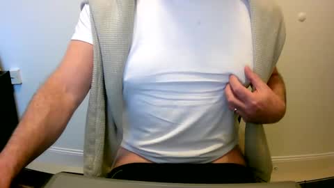 Snapshot of scotti30 chatting on 01/02/25, 09:22 Scott online show from 01/02/25, 09:22