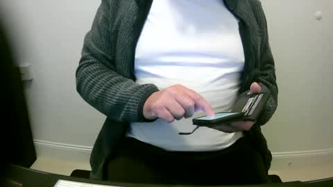 Snapshot of scotti30 chatting on 01/14/25, 09:24 Scott online show from 01/14/25, 09:24