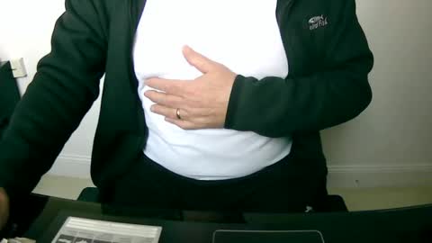 Snapshot of scotti30 chatting on 02/07/25, 09:05 Scott online show from 02/07/25, 09:05