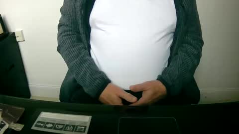 Snapshot of scotti30 chatting on 02/13/25, 09:20 Scott online show from 02/13/25, 09:20