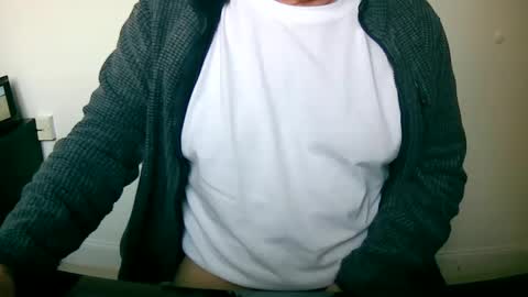 Snapshot of scotti30 chatting on 02/16/25, 09:26 Scott online show from 02/16/25, 09:26