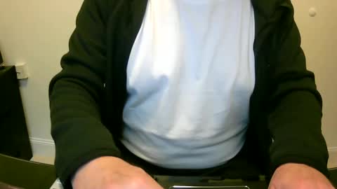 Snapshot of scotti30 chatting on 02/21/25, 03:21 Scott online show from 02/21/25, 03:21