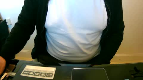 Snapshot of scotti30 chatting on 02/24/25, 08:38 Scott online show from 02/24/25, 08:38