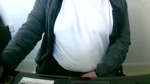 Snapshot of scotti30 chatting on 02/28/25, 02:42 Scott online show from 02/28/25, 02:42