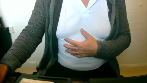 Snapshot of scotti30 chatting on 03/03/25, 09:00 Scott online show from 03/03/25, 09:00