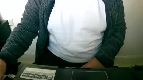 Snapshot of scotti30 chatting on 03/10/25, 08:59 Scott online show from 03/10/25, 08:59