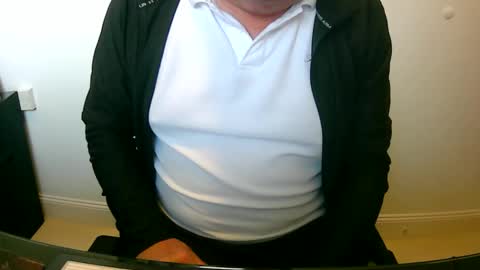 Snapshot of scotti30 chatting on 10/05/25, 08:01 Scott online show from 10/05/25, 08:01