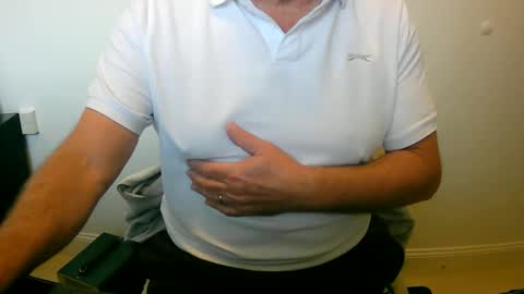 Snapshot of scotti30 chatting on 10/12/25, 08:13 Scott online show from 10/12/25, 08:13