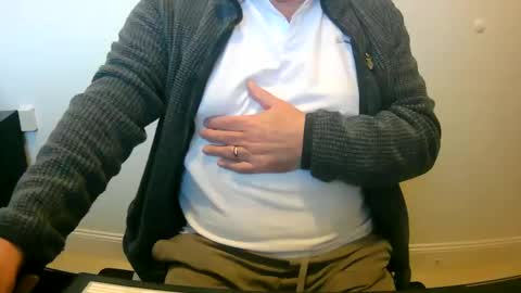 Snapshot of scotti30 chatting on 01/10/26, 09:22 Scott online show from 01/10/26, 09:22