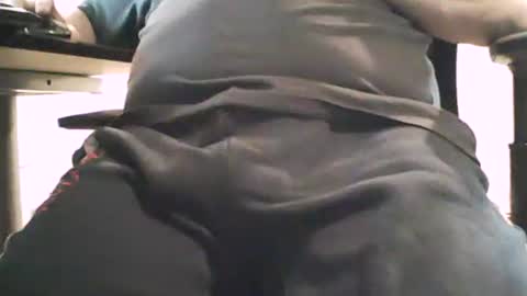 Snapshot of scottie813 chatting on 03/02/26, 12:01 scottie813 online show from 03/02/26, 12:01