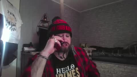 Snapshot of scottish_alien chatting on 04/29/26, 05:30 Richard James online show from 04/29/26, 05:30