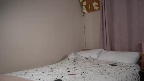 Snapshot of scottish_twink01 chatting on 11/15/25, 04:14 danny online show from 11/15/25, 04:14