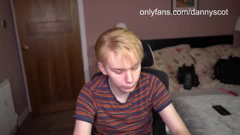 Snapshot of scottish_twink01 chatting on 12/04/25, 02:59 danny online show from 12/04/25, 02:59