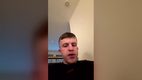 Snapshot of scottishguy220110 chatting on 02/07/26, 04:33 scottishguy220110 online show from 02/07/26, 04:33