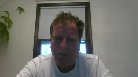 scottpbi52 online show from 12/30/24, 05:13