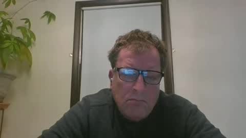 scottpbi52 online show from 01/07/25, 03:57