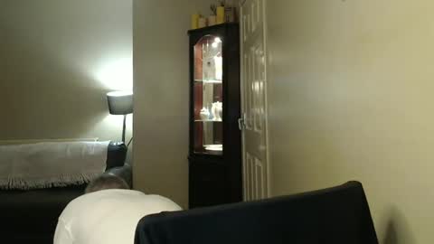 Snapshot of scottsman214 chatting on 12/22/24, 06:15 James online show from 12/22/24, 06:15