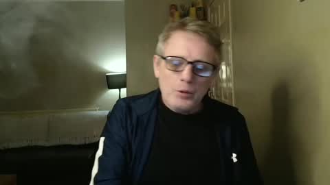 Snapshot of scottsman214 chatting on 02/16/25, 09:05 James online show from 02/16/25, 09:05