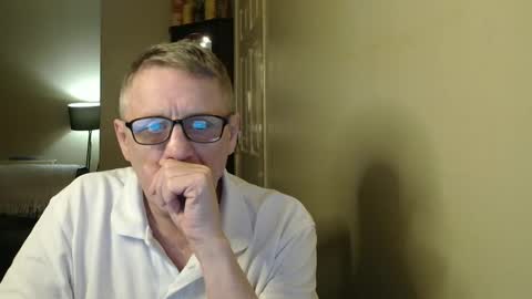 Snapshot of scottsman214 chatting on 03/05/25, 06:56 James online show from 03/05/25, 06:56