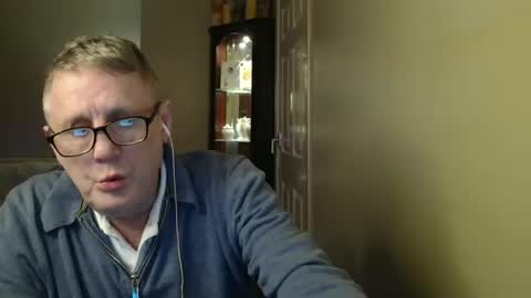 Snapshot of scottsman214 chatting on 03/05/25, 09:59 James online show from 03/05/25, 09:59