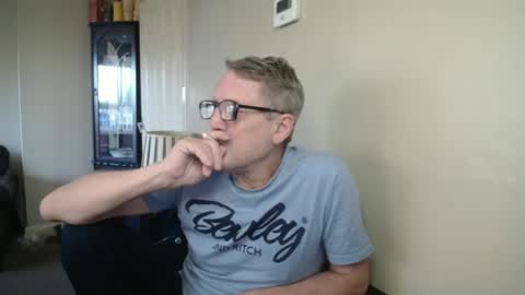 Snapshot of scottsman214 chatting on 11/09/25, 02:59 James online show from 11/09/25, 02:59