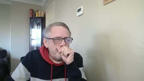 Snapshot of scottsman214 chatting on 11/16/25, 11:27 James online show from 11/16/25, 11:27