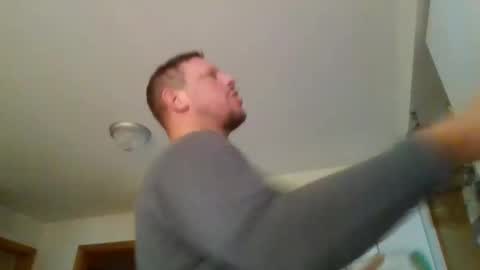 scottydoesntknow0 online show from 01/02/25, 12:55