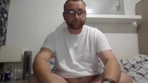 StraightScouse online show from 10/09/25, 05:00