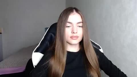 Snapshot of scratc_h chatting on 09/15/25, 05:35 scratc_h online show from 09/15/25, 05:35