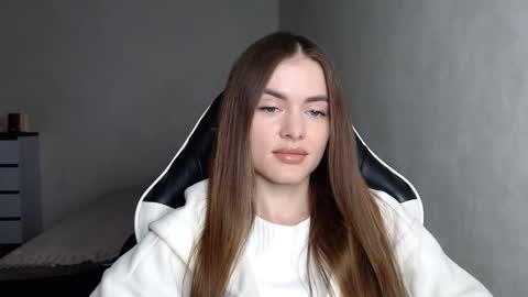 Snapshot of scratc_h chatting on 10/15/25, 03:12 scratc_h online show from 10/15/25, 03:12