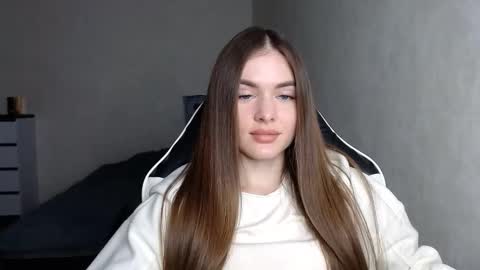 Snapshot of scratc_h chatting on 10/29/25, 03:47 scratc_h online show from 10/29/25, 03:47