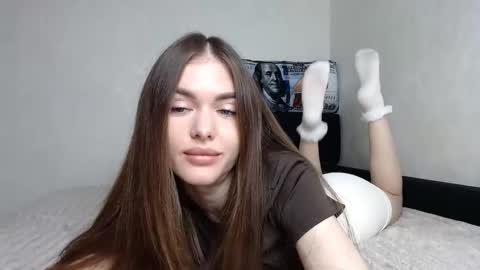 Snapshot of scratc_h chatting on 11/27/25, 11:01 scratc_h online show from 11/27/25, 11:01