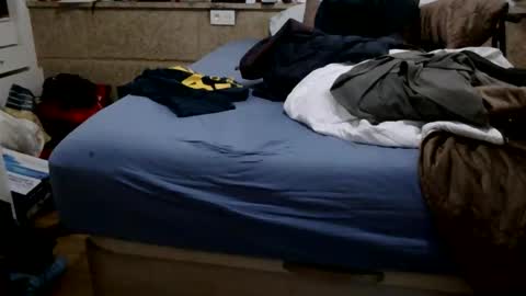 Snapshot of scubi007 chatting on 11/09/25, 02:54 scubi007 online show from 11/09/25, 02:54