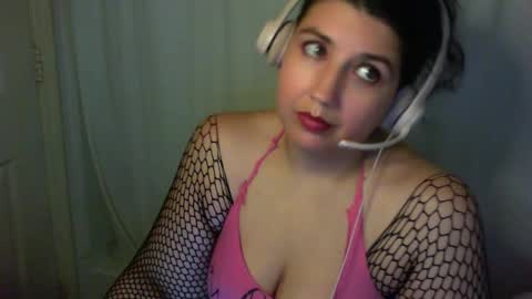 Snapshot of scumbagsmith chatting on 11/05/25, 07:30 Danni online show from 11/05/25, 07:30