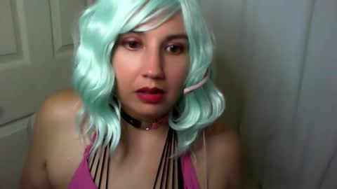 Snapshot of scumbagsmith chatting on 11/12/25, 08:48 Danni online show from 11/12/25, 08:48