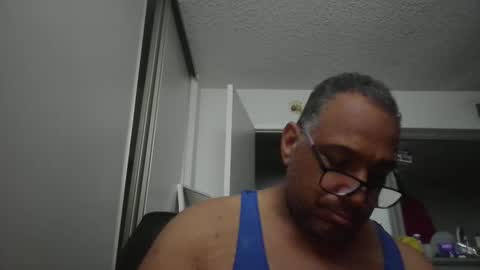 Snapshot of sdblkmale2131 chatting on 09/21/25, 01:13 sdblkmale2131 online show from 09/21/25, 01:13