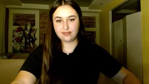 Elizabeth  online show from 11/28/25, 02:20