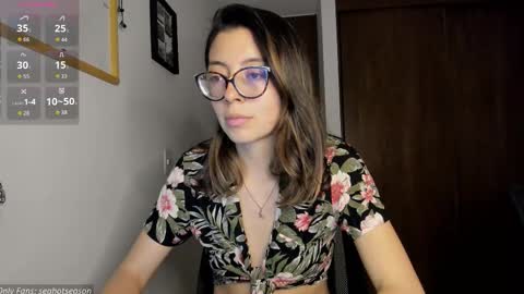 Snapshot of seahotseason chatting on 11/28/25, 12:46 Aria Independent model online show from 11/28/25, 12:46