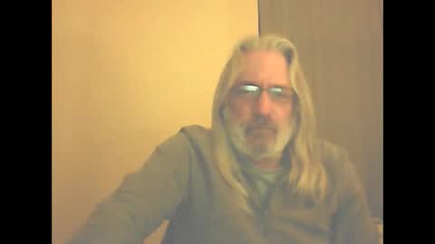 Snapshot of seantheflyer chatting on 03/01/25, 08:31 seantheflyer online show from 03/01/25, 08:31