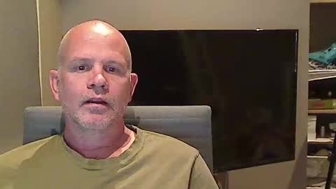 Snapshot of seargents chatting on 10/21/25, 12:28 seargents online show from 10/21/25, 12:28