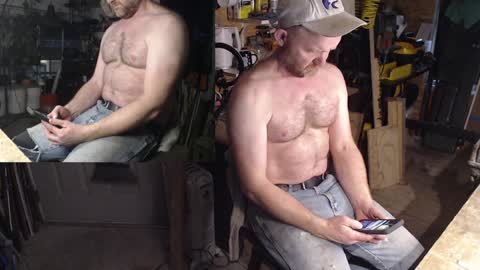 Snapshot of seattlemanwhore chatting on 01/19/25, 03:21 Seattlemanwhore online show from 01/19/25, 03:21