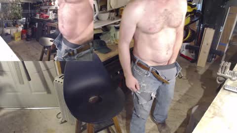 Snapshot of seattlemanwhore chatting on 01/26/25, 02:08 Seattlemanwhore online show from 01/26/25, 02:08