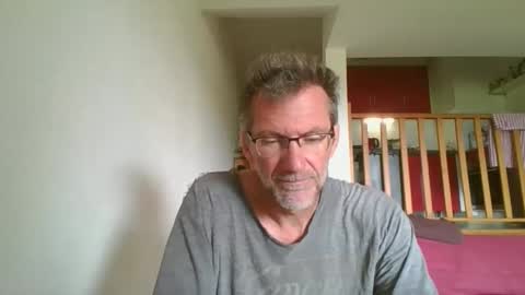 seb846894 online show from 05/15/26, 10:22