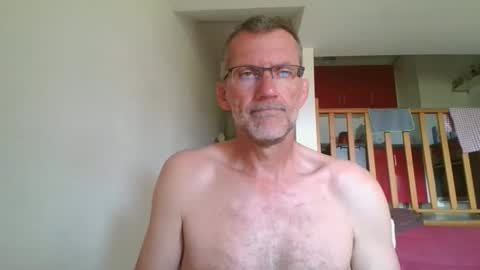 seb846894 online show from 05/27/26, 03:31