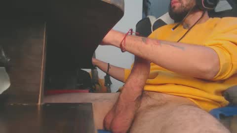 Snapshot of sebas21cm1 chatting on 02/19/25, 05:06 sebas21cm1 online show from 02/19/25, 05:06