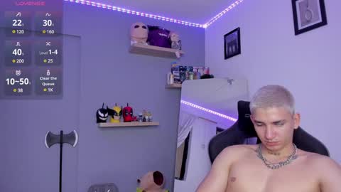 Snapshot of sebas__23 chatting on 01/27/25, 08:28 Sebastin online show from 01/27/25, 08:28